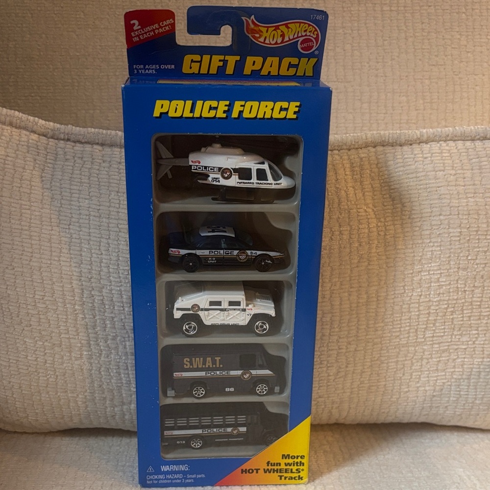 Hot Wheels Police Force Gift Pack
